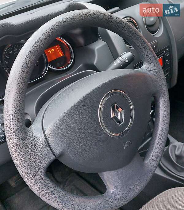 Внедорожник / Кроссовер Renault Duster 2015 в Киеве фото 6 Внедорожник / Кроссовер Renault Duster 2015 в Киеве