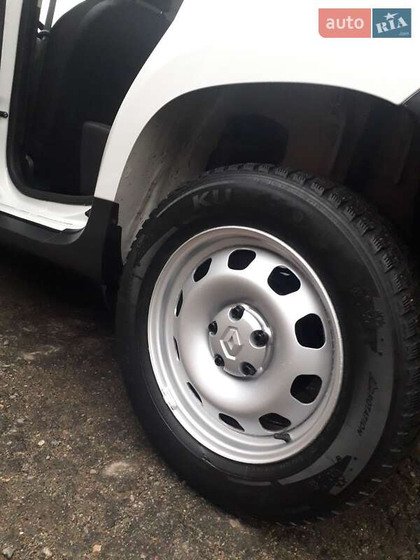 Внедорожник / Кроссовер Renault Duster 2016 в Полтаве фото 24 Внедорожник / Кроссовер Renault Duster 2016 в Полтаве