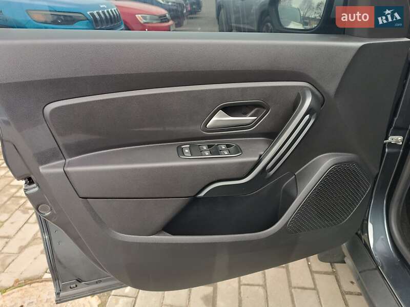 Внедорожник / Кроссовер Renault Duster 2023 в Полтаве