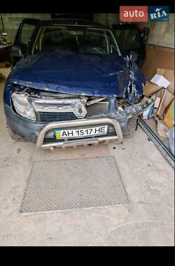 Внедорожник / Кроссовер Renault Duster 2010 в Каменском