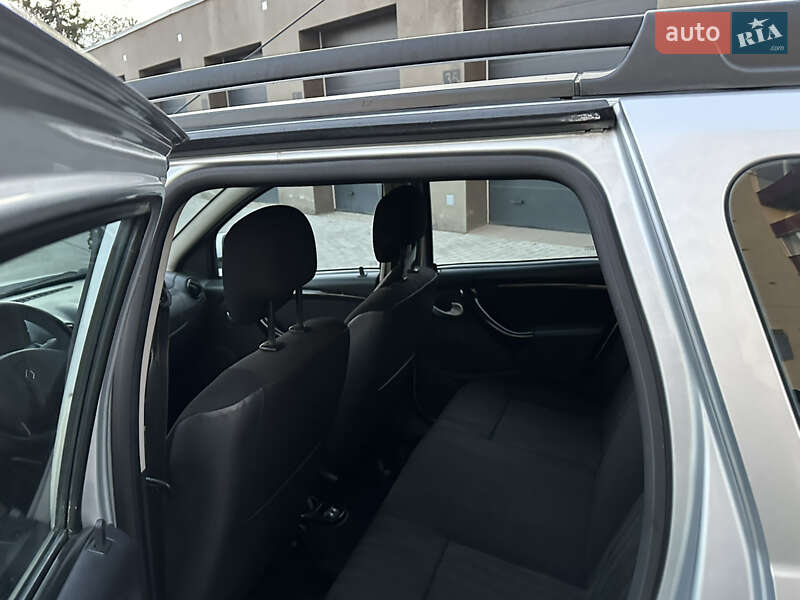 Внедорожник / Кроссовер Renault Duster 2010 в Каменец-Подольском