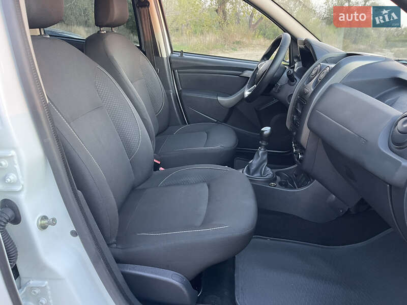 Внедорожник / Кроссовер Renault Duster 2017 в Запорожье фото 39 Внедорожник / Кроссовер Renault Duster 2017 в Запорожье