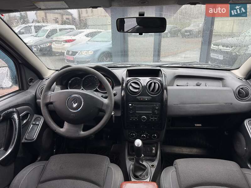 Внедорожник / Кроссовер Renault Duster 2015 в Киеве