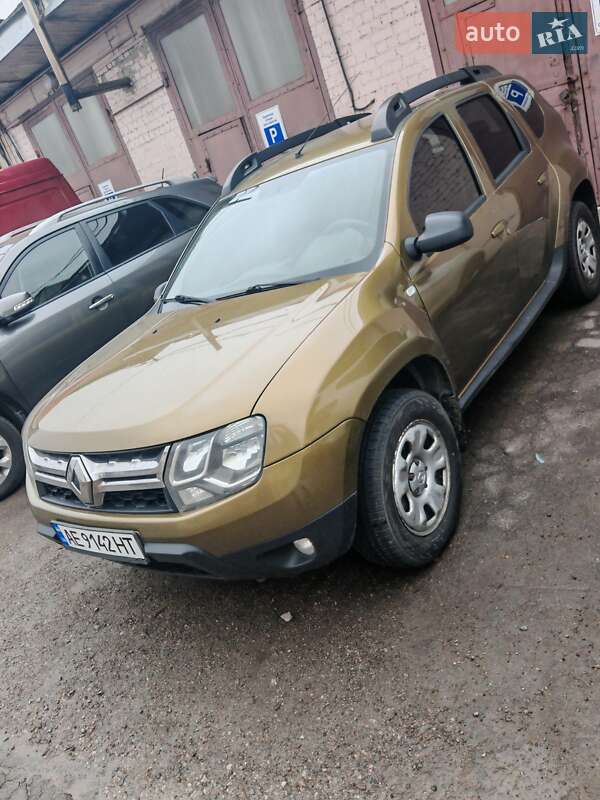 Позашляховик / Кросовер Renault Duster 2016 в Кам'янському