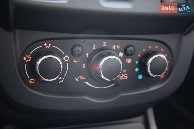 Внедорожник / Кроссовер Renault Duster 2016 в Харькове