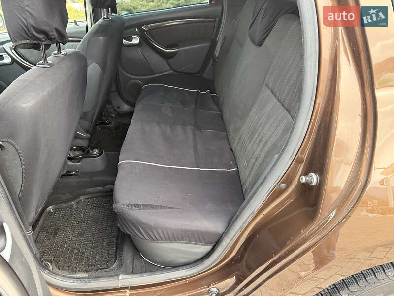 Внедорожник / Кроссовер Renault Duster 2010 в Хусте фото 9 Внедорожник / Кроссовер Renault Duster 2010 в Хусте