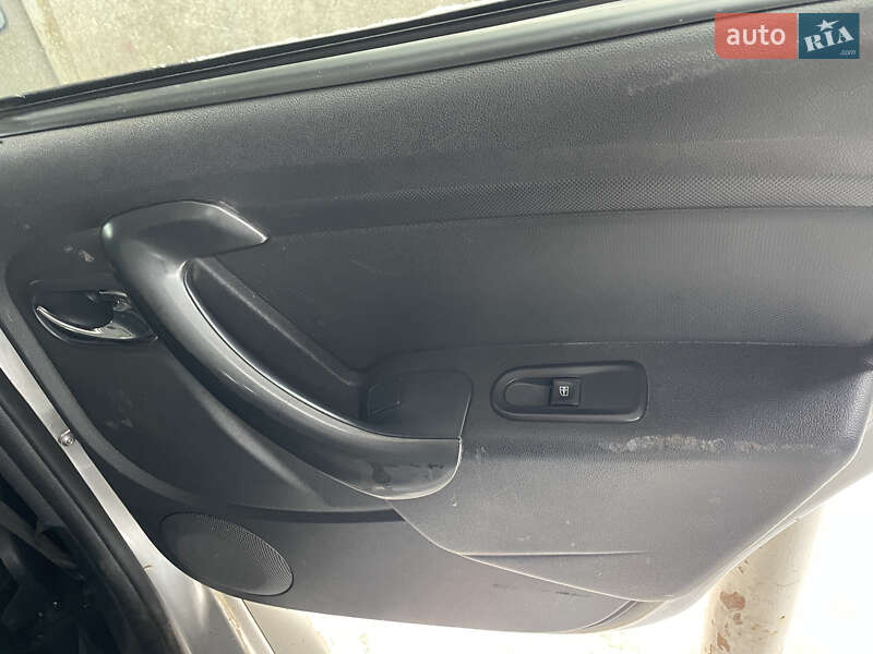 Внедорожник / Кроссовер Renault Duster 2016 в Кривом Роге