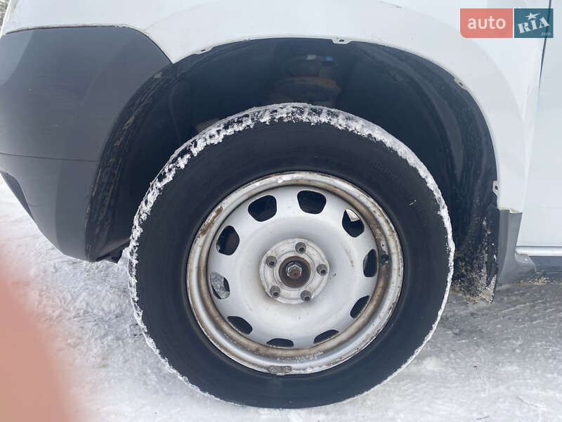 Внедорожник / Кроссовер Renault Duster 2011 в Славутиче фото 12 Внедорожник / Кроссовер Renault Duster 2011 в Славутиче