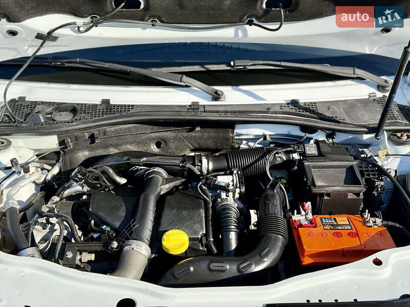 Внедорожник / Кроссовер Renault Duster 2017 в Запорожье фото 23 Внедорожник / Кроссовер Renault Duster 2017 в Запорожье