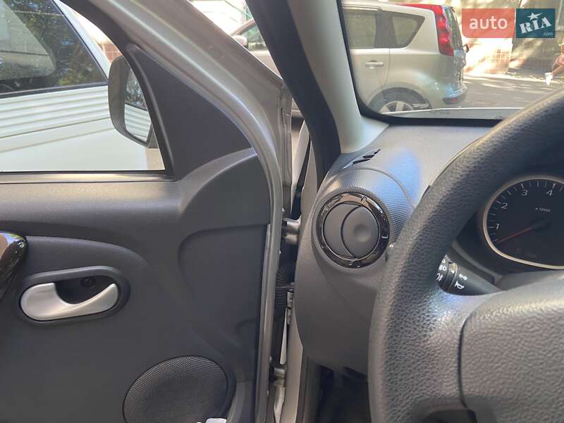 Внедорожник / Кроссовер Renault Duster 2012 в Одессе фото 6 Внедорожник / Кроссовер Renault Duster 2012 в Одессе