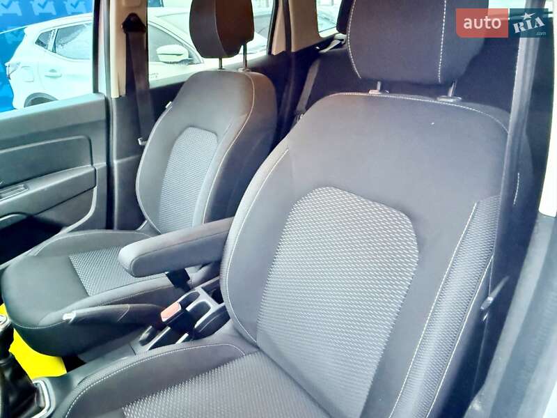 Внедорожник / Кроссовер Renault Duster 2020 в Киеве фото 37 Внедорожник / Кроссовер Renault Duster 2020 в Киеве