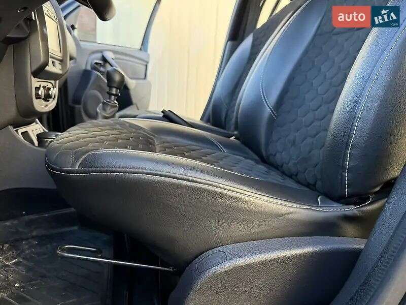 Позашляховик / Кросовер Renault Duster 2017 в Івано-Франківську