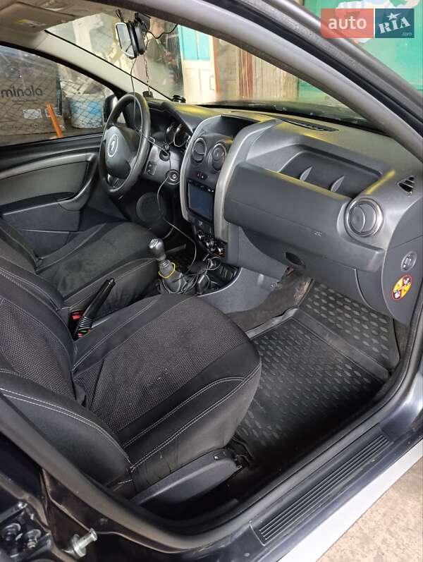 Внедорожник / Кроссовер Renault Duster 2016 в Первомайске