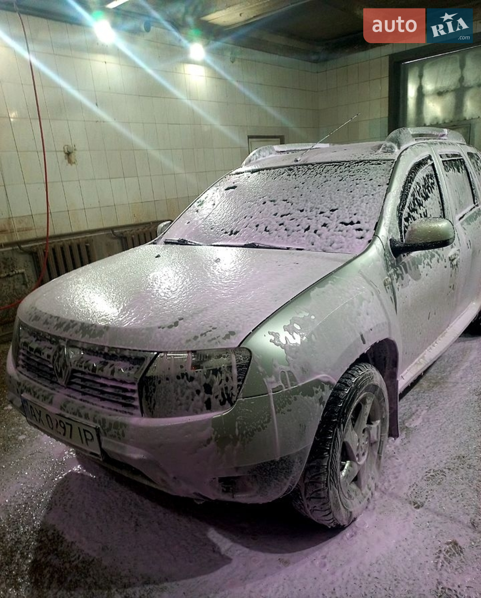 2010 Renault Duster - мініатюра 11