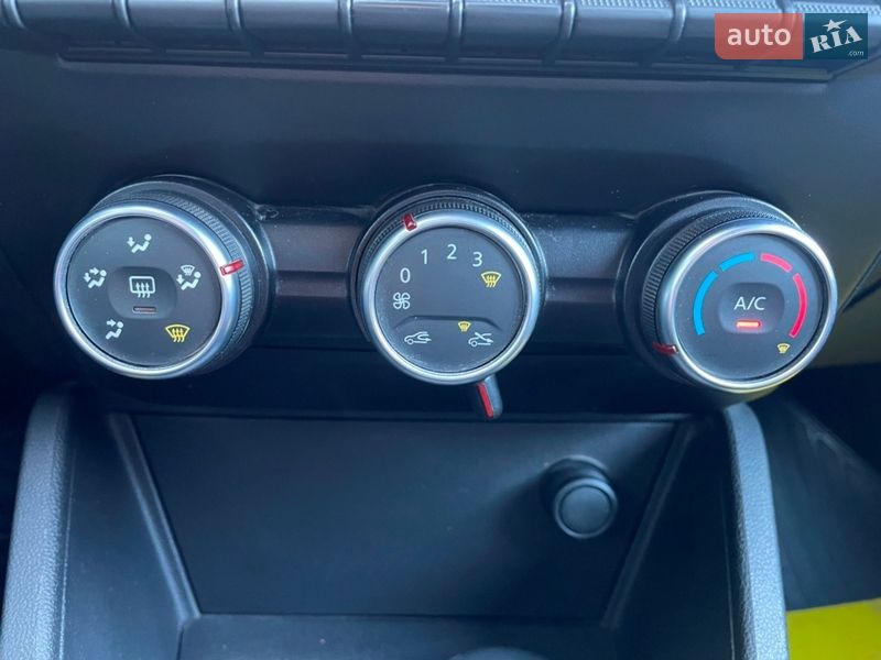 Внедорожник / Кроссовер Renault Duster 2020 в Киеве