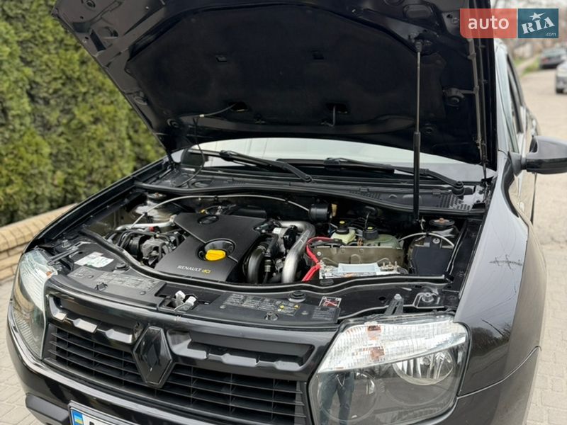 Позашляховик / Кросовер Renault Duster 2013 в Запоріжжі