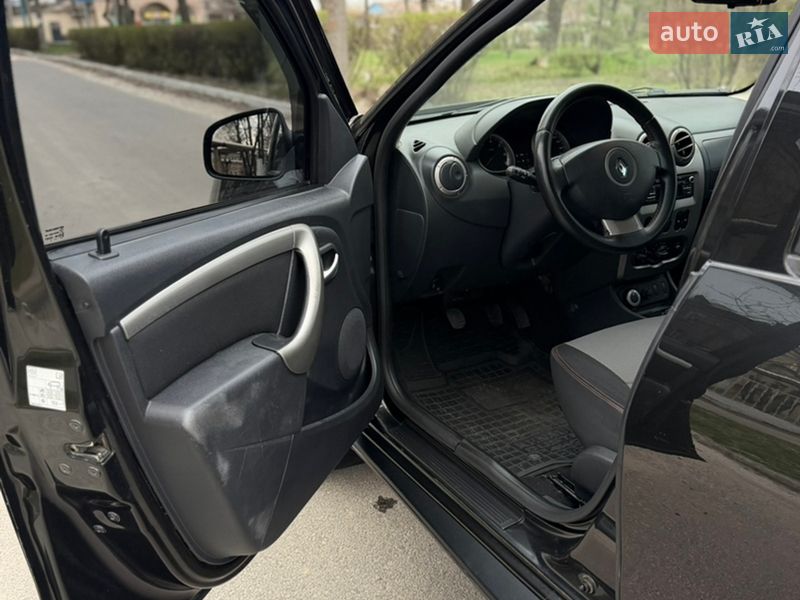 Позашляховик / Кросовер Renault Duster 2013 в Запоріжжі