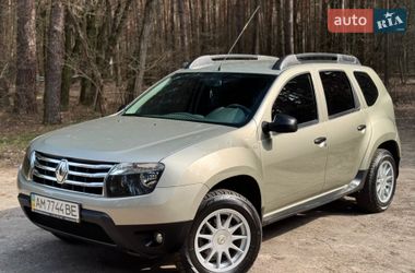 Внедорожник / Кроссовер Renault Duster 2014 в Киеве