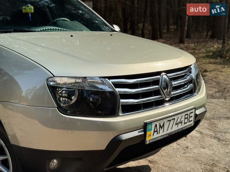 Внедорожник / Кроссовер Renault Duster 2014 в Киеве