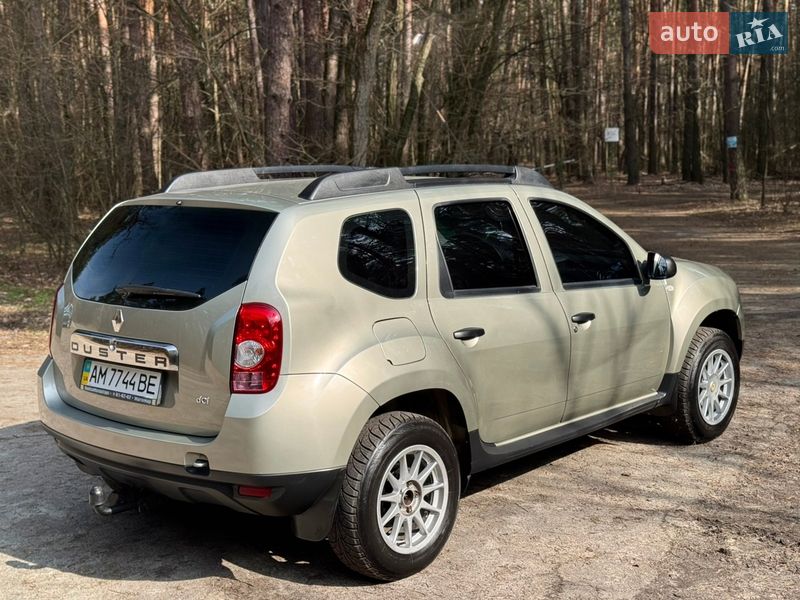 Внедорожник / Кроссовер Renault Duster 2014 в Киеве