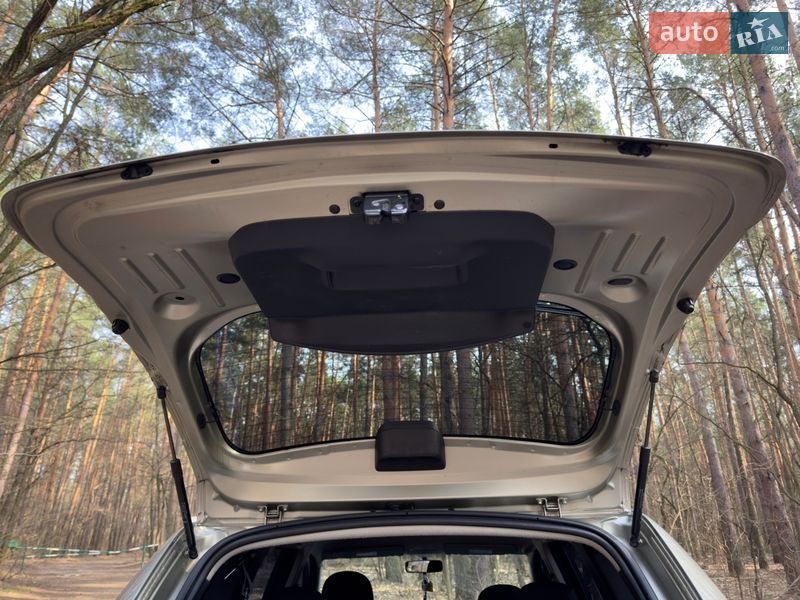 Внедорожник / Кроссовер Renault Duster 2014 в Киеве