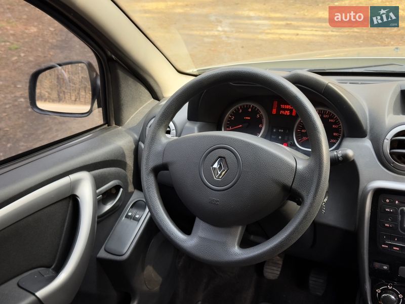 Внедорожник / Кроссовер Renault Duster 2014 в Киеве