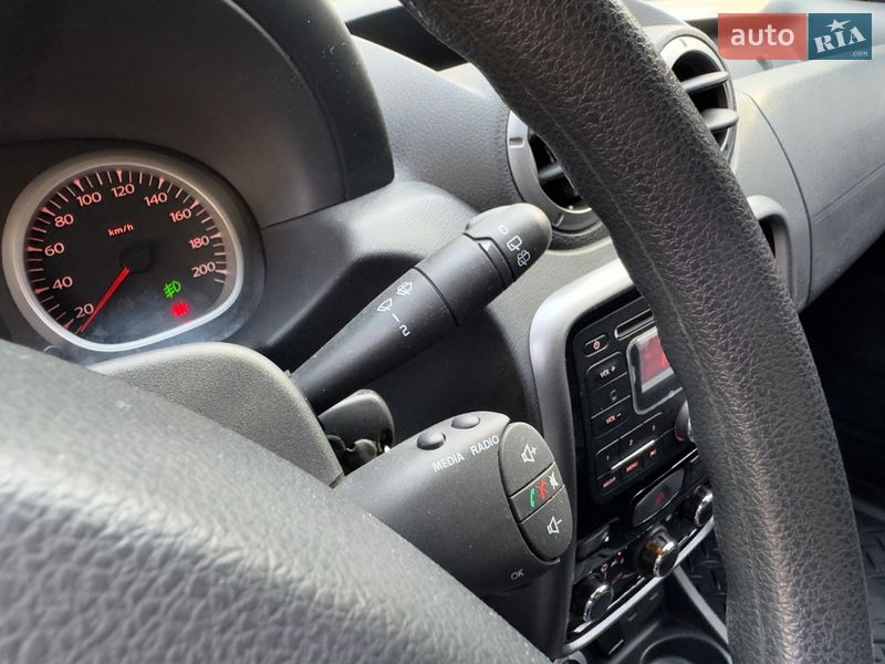 Внедорожник / Кроссовер Renault Duster 2014 в Киеве