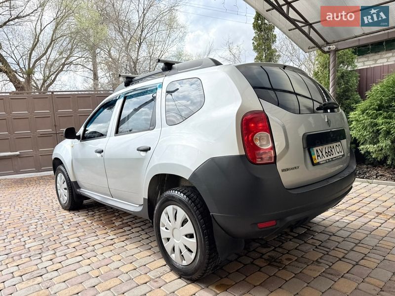 Позашляховик / Кросовер Renault Duster 2010 в Харкові