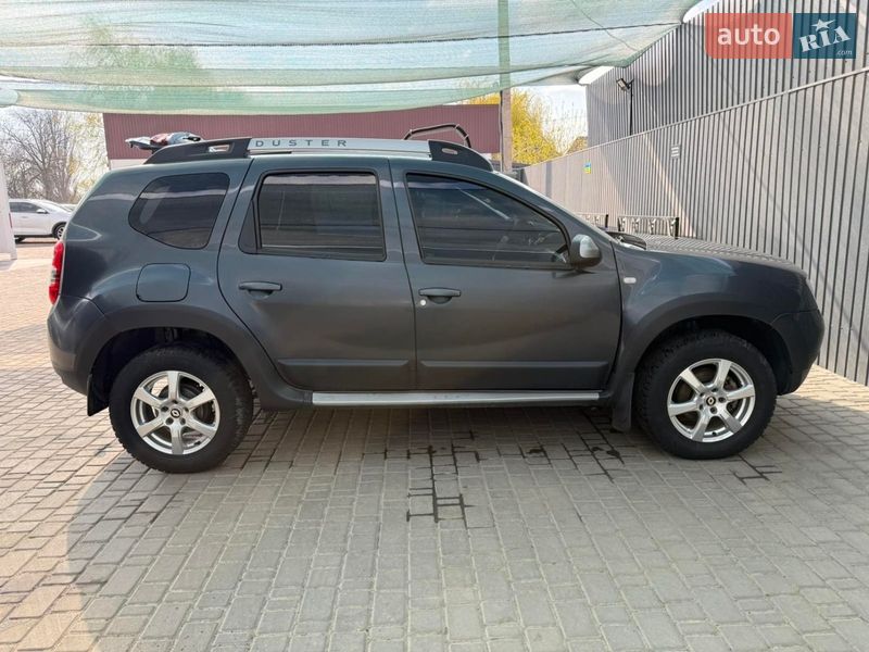 Позашляховик / Кросовер Renault Duster 2016 в Первомайську