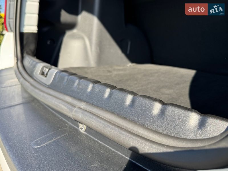 Внедорожник / Кроссовер Renault Duster 2014 в Киеве