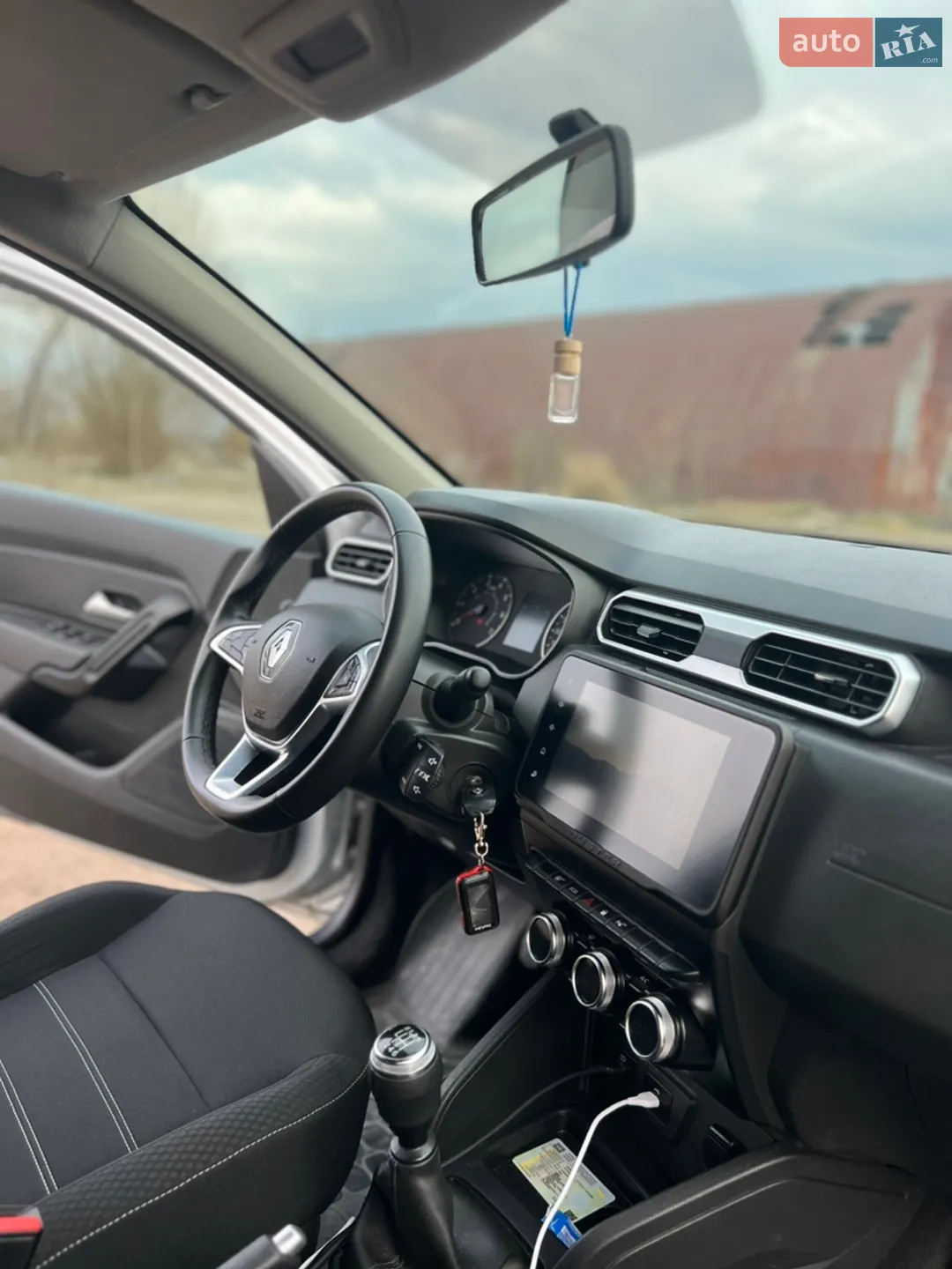 2022 Renault Duster - мініатюра 8
