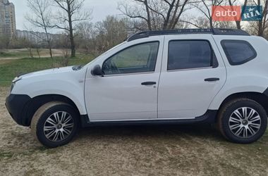 Внедорожник / Кроссовер Renault Duster 2015 в Киеве