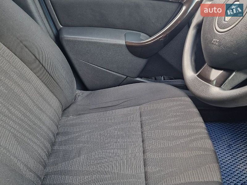 Позашляховик / Кросовер Renault Duster 2010 в Львові