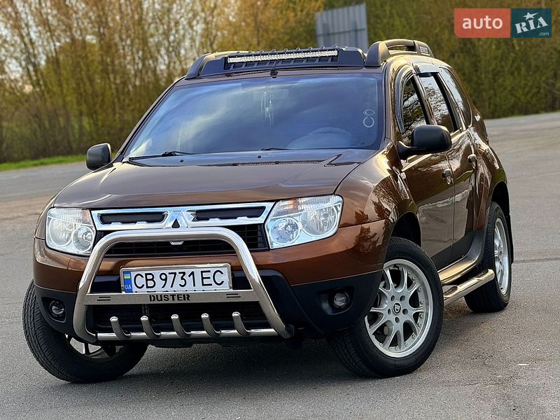 Внедорожник / Кроссовер Renault Duster 2010 в Мене