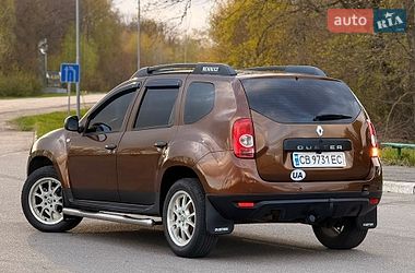 Внедорожник / Кроссовер Renault Duster 2010 в Мене