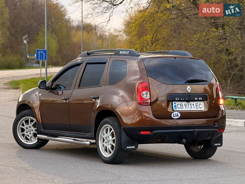 Внедорожник / Кроссовер Renault Duster 2010 в Мене