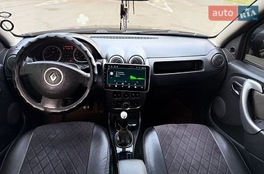 Внедорожник / Кроссовер Renault Duster 2010 в Мене