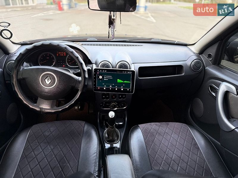 Внедорожник / Кроссовер Renault Duster 2010 в Мене