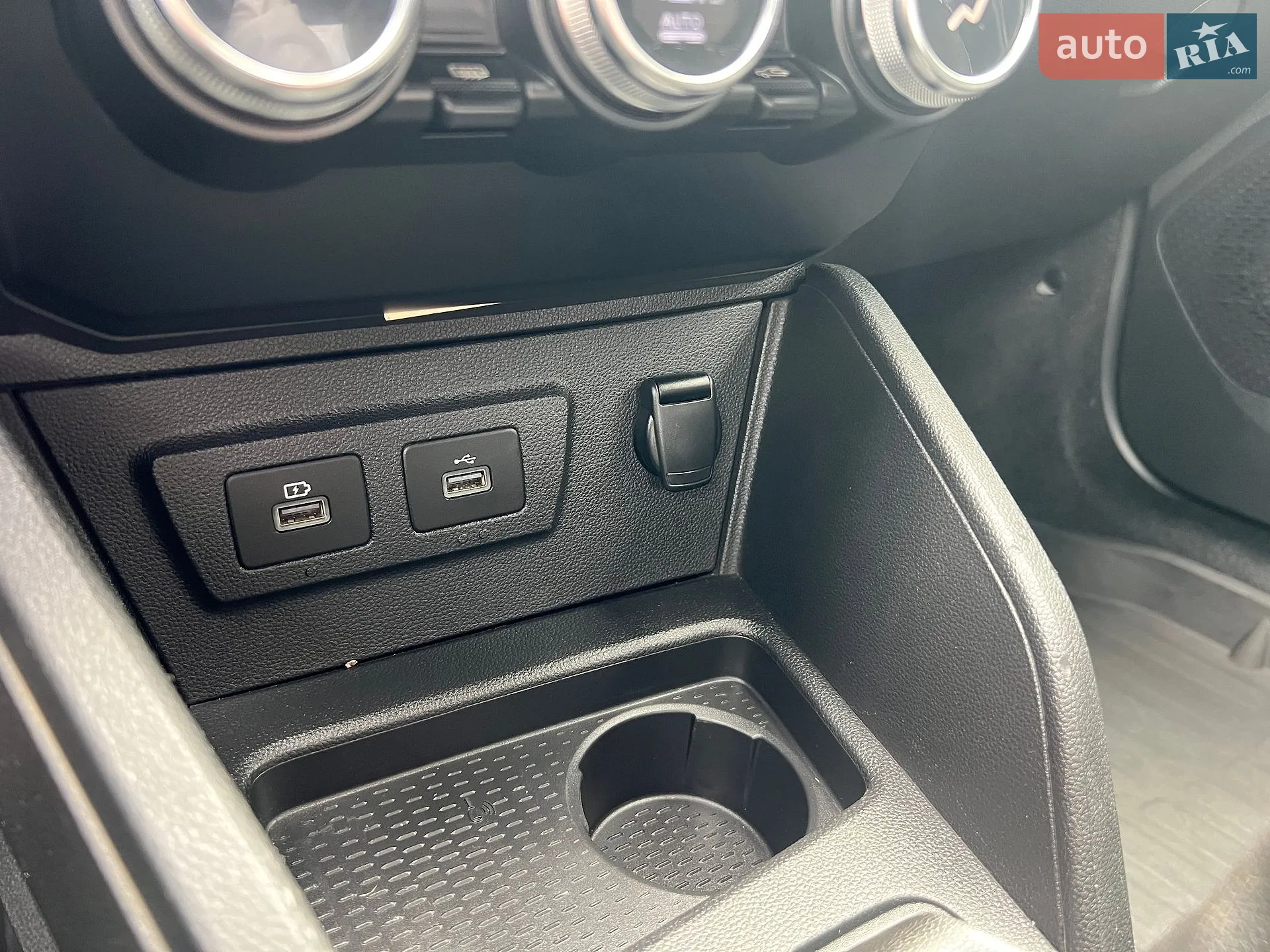 2022 Renault Duster - мініатюра 32