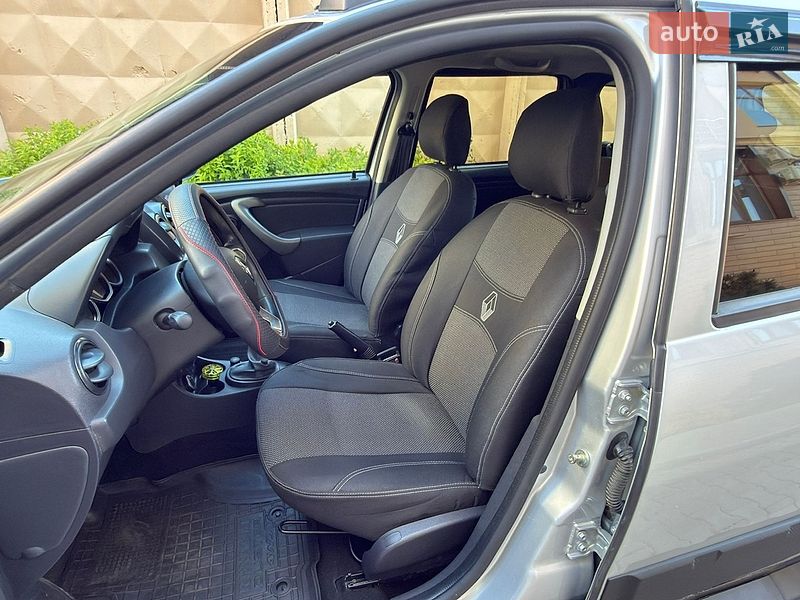 Внедорожник / Кроссовер Renault Duster 2017 в Одессе