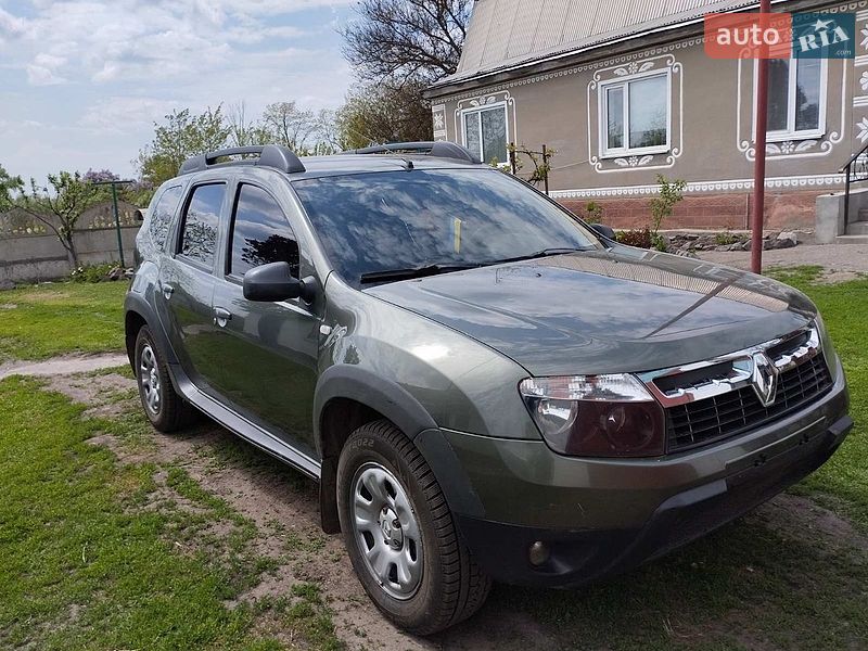 Внедорожник / Кроссовер Renault Duster 2013 в Оржице