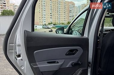 Внедорожник / Кроссовер Renault Duster 2021 в Киеве