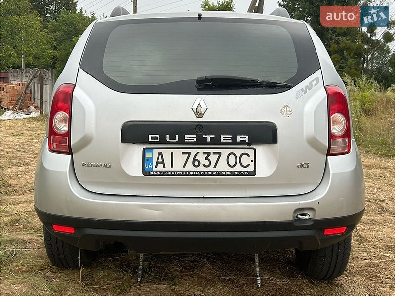 Внедорожник / Кроссовер Renault Duster 2012 в Тараще