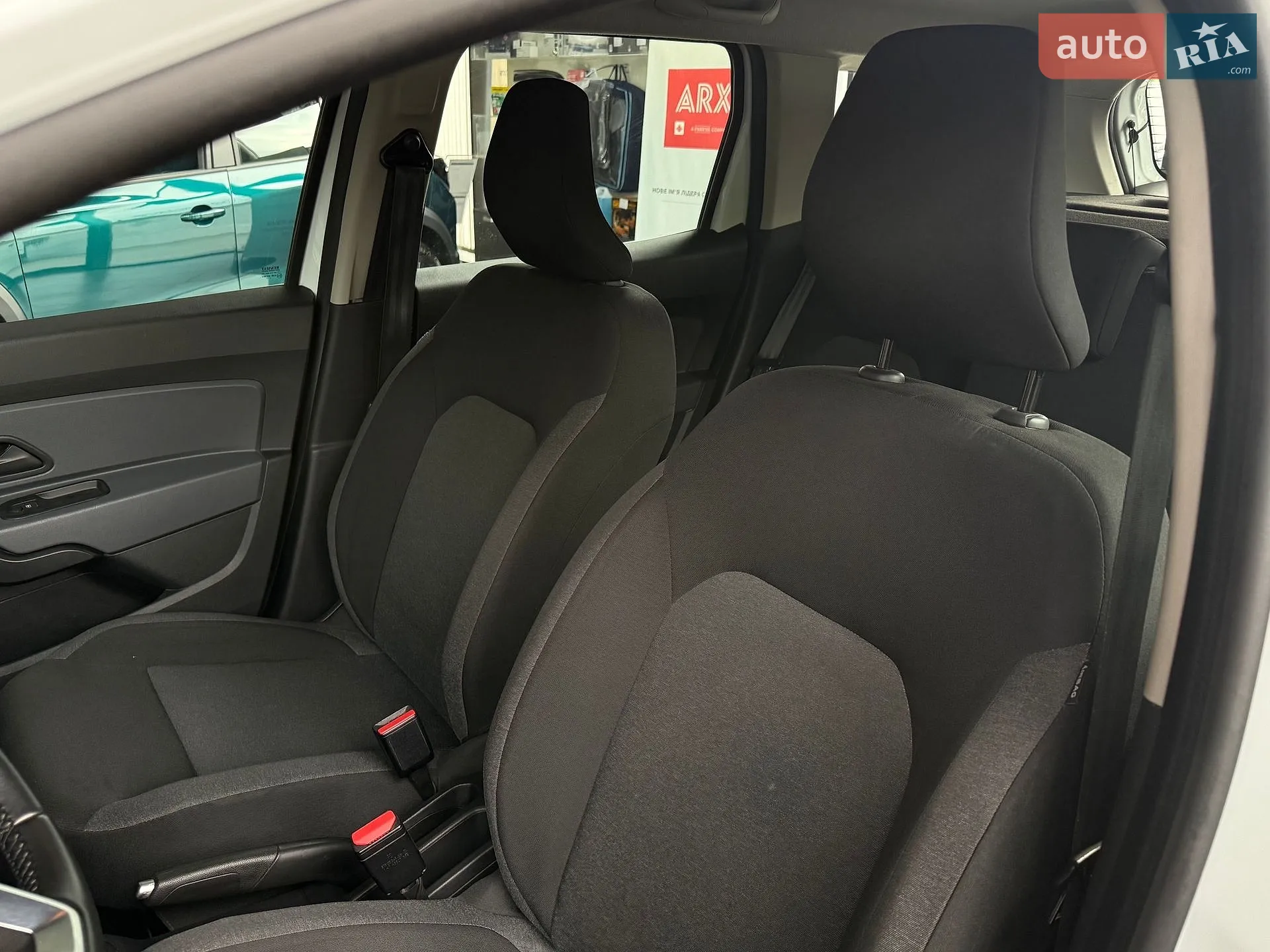 2021 Renault Duster - мініатюра 16