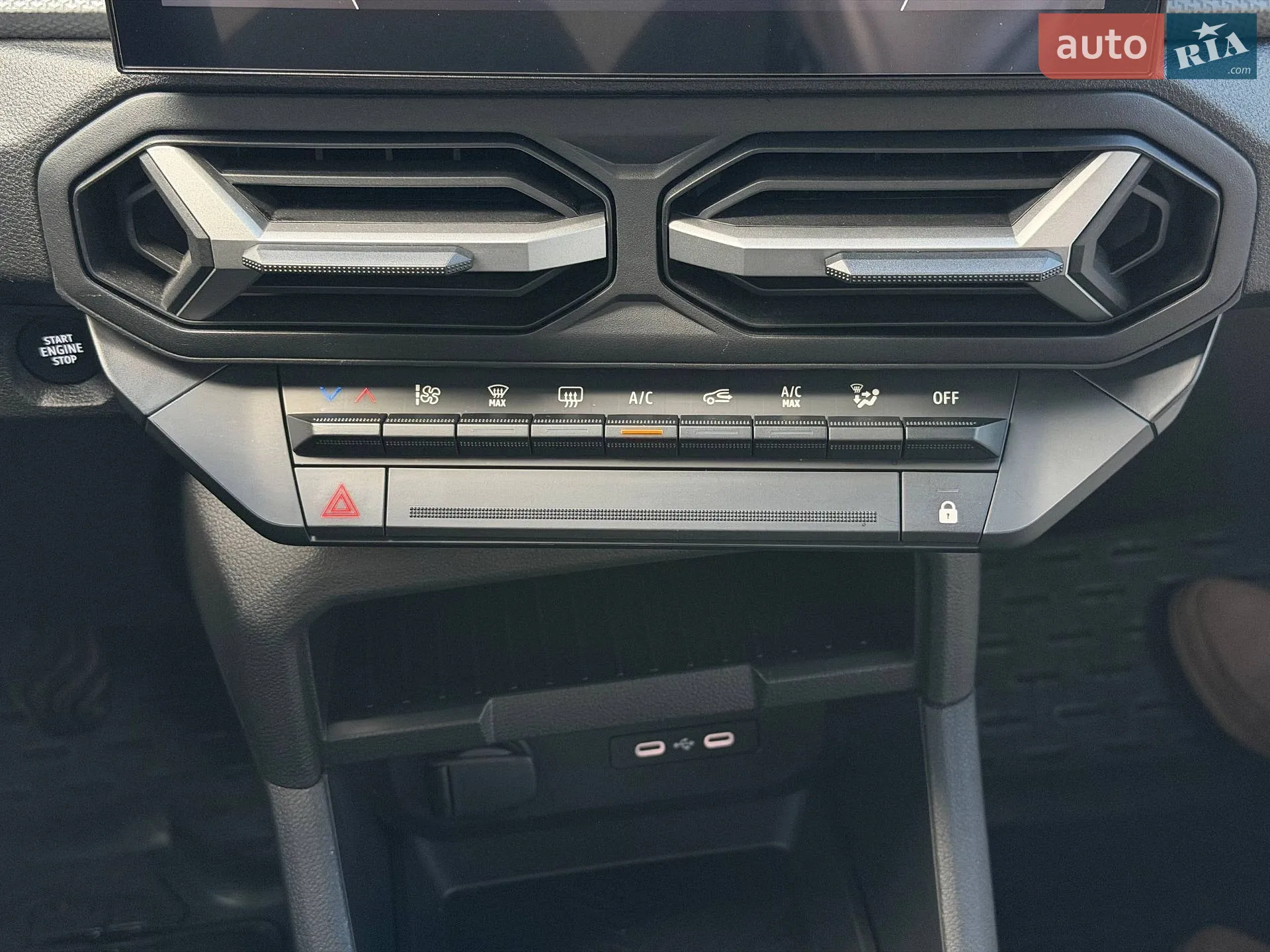 2024 Renault Duster - мініатюра 25