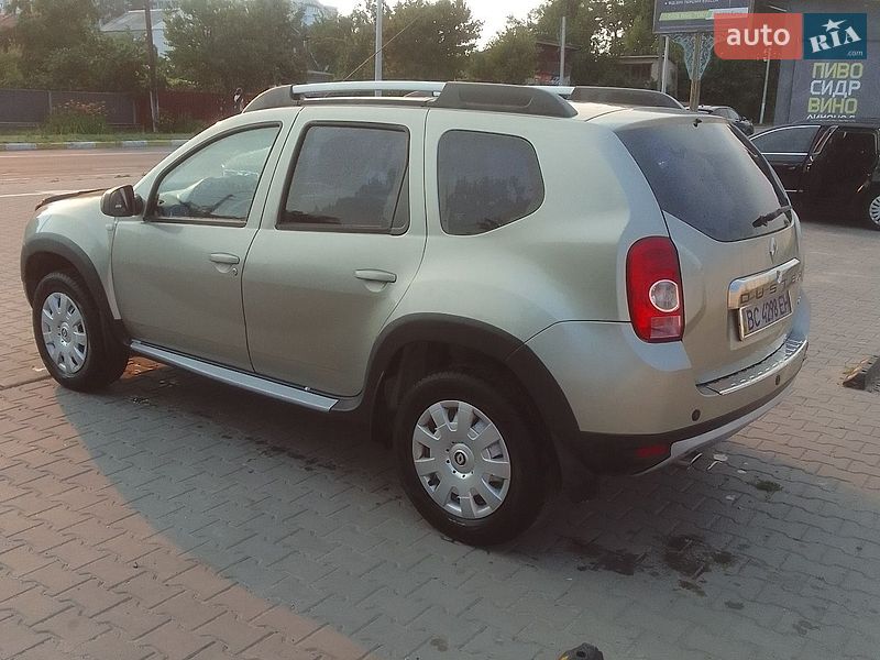 Позашляховик / Кросовер Renault Duster 2014 в Ірпені