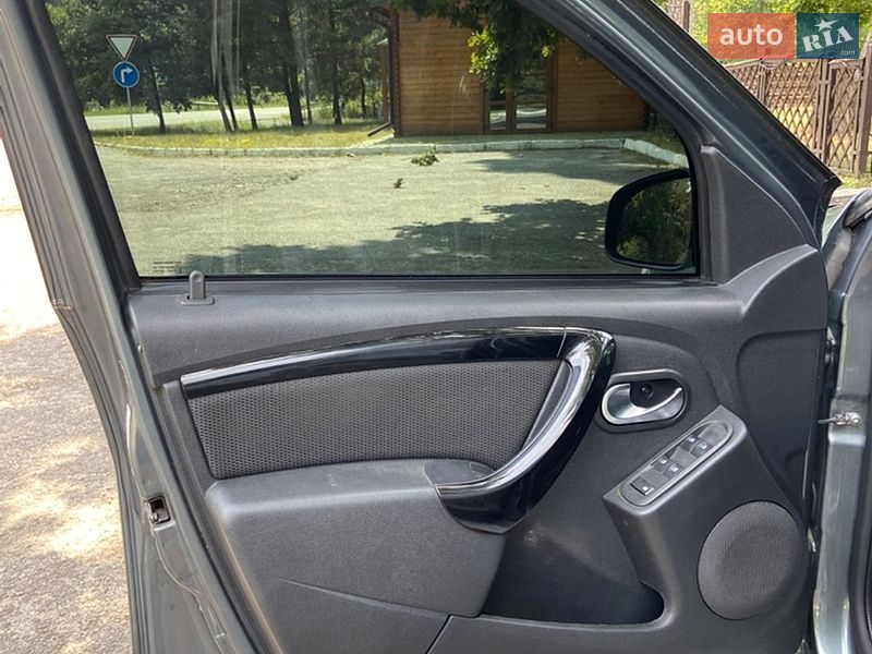 Внедорожник / Кроссовер Renault Duster 2017 в Луцке
