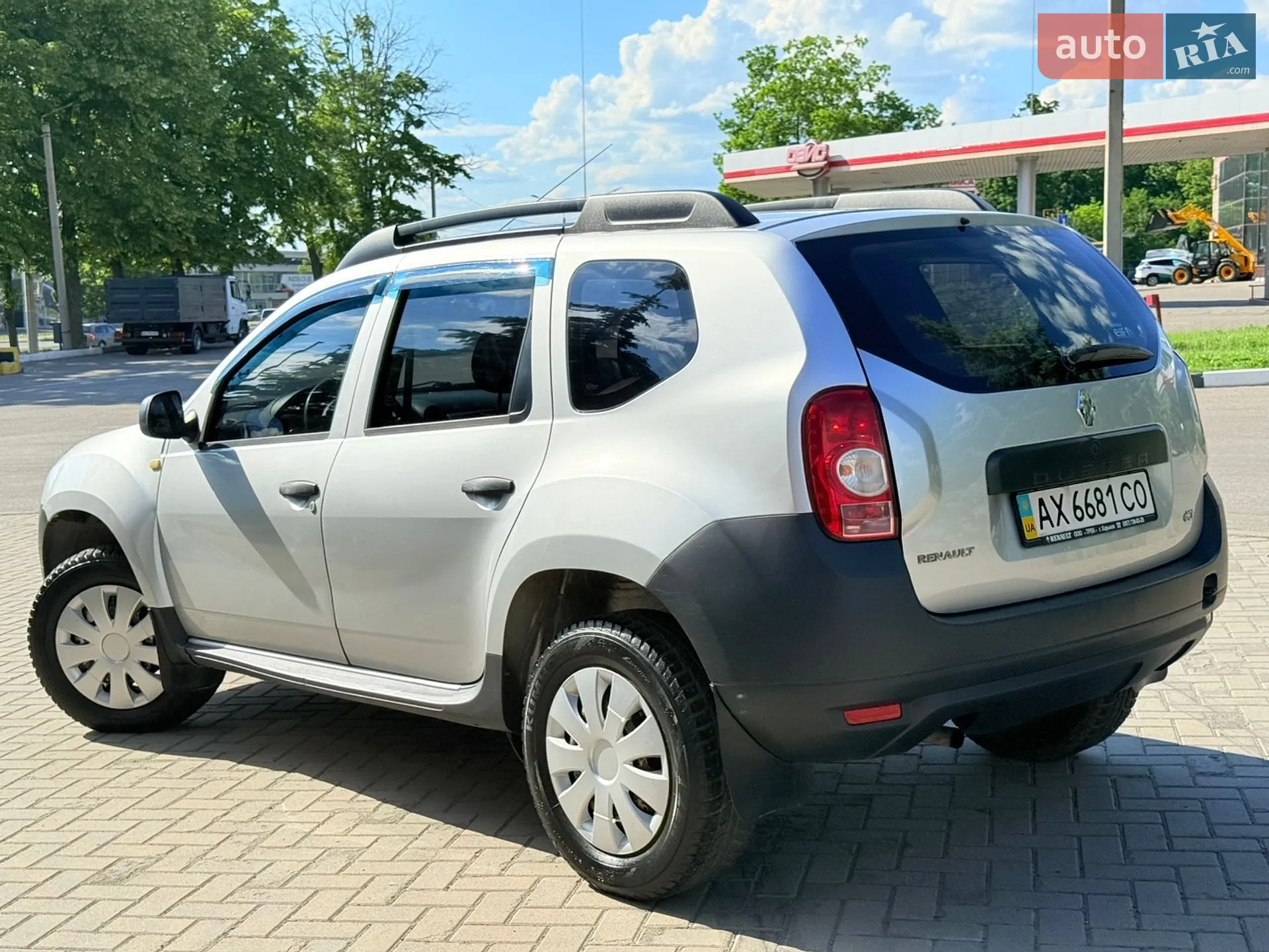 2010 Renault Duster - мініатюра 17