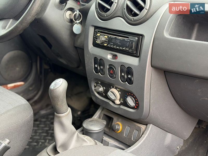 Внедорожник / Кроссовер Renault Duster 2011 в Ивано-Франковске фото 28 Внедорожник / Кроссовер Renault Duster 2011 в Ивано-Франковске