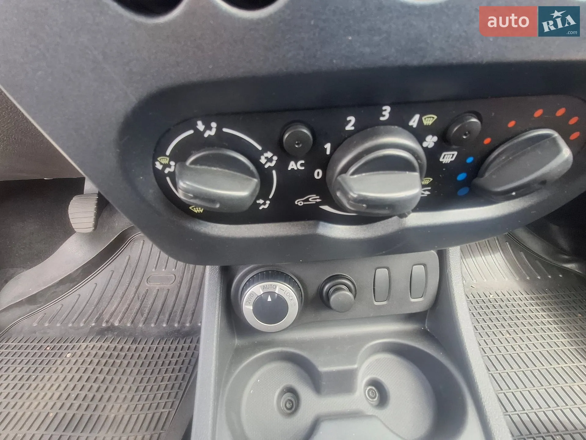 2013 Renault Duster - мініатюра 25